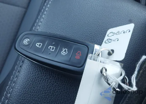 2019 Ford Escape Se из США, поврежденный, VIN 1FMCU9GD9KUB43793